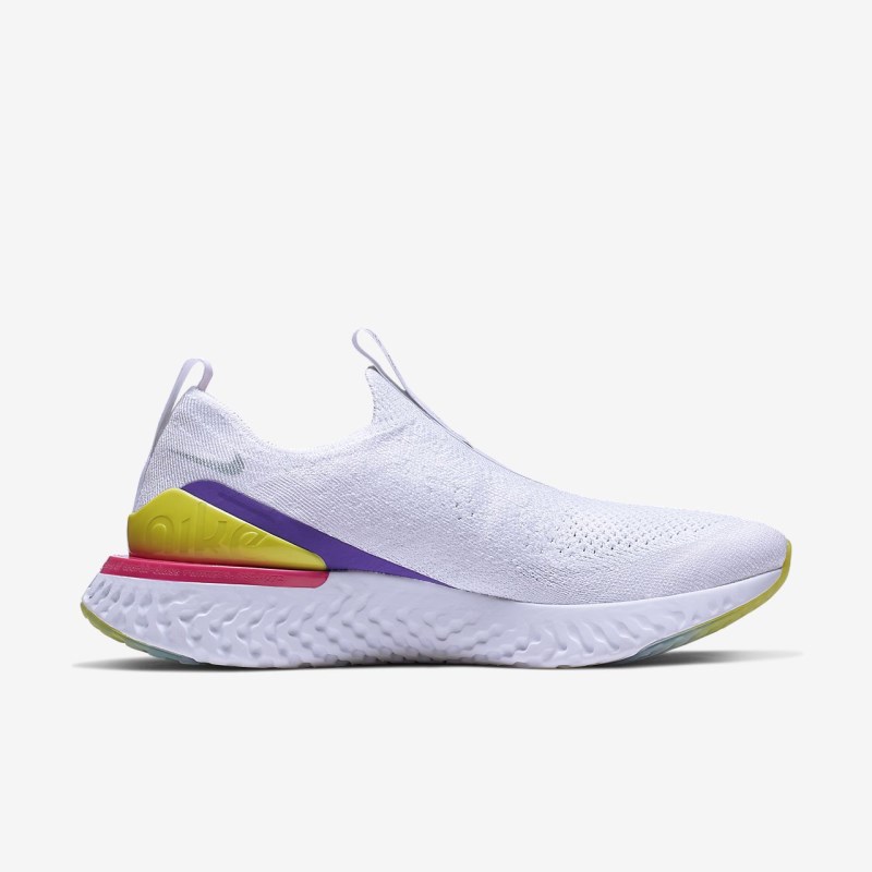 Nike Epic Phantom React レディース ランニングシューズ 白 | SB9732-344