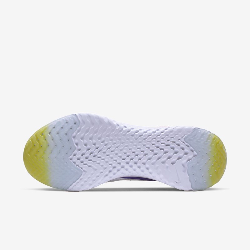Nike Epic Phantom React レディース ランニングシューズ 白 | SB9732-344