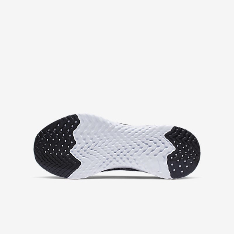 Nike Epic React フライニット 2 キッズ ランニングシューズ 黒 | HR4596-548