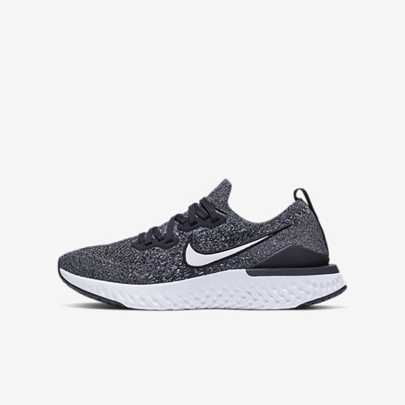 Nike Epic React フライニット 2 キッズ ランニングシューズ 黒 | HR4596-548