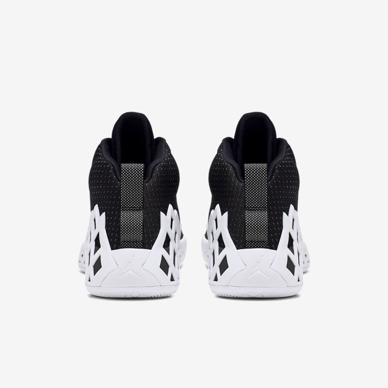 Nike Jordan Jumpman ダイヤモンド ミッドカット メンズ バスケットシューズ 黒 | VI3023-041