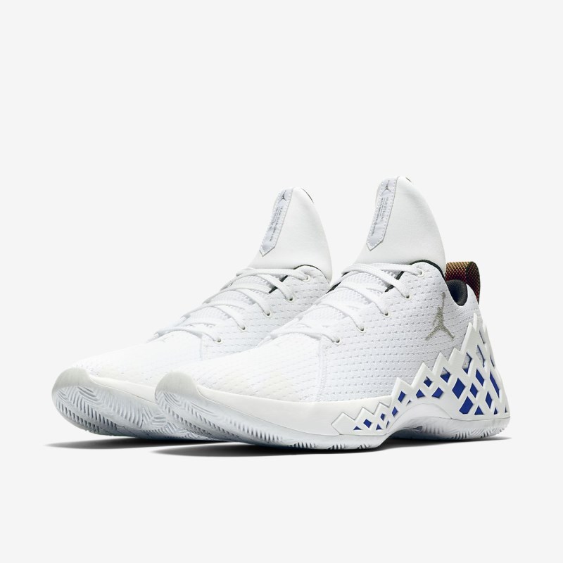 Nike Jordan Jumpman ダイヤモンド ロー メンズ ジョーダンシューズ 白 | TN0065-637