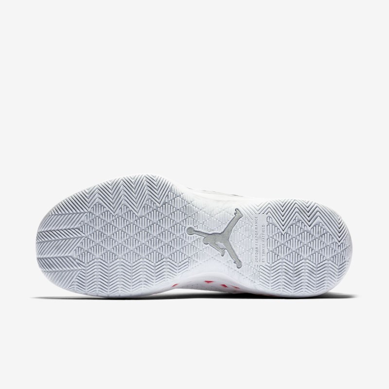Nike Jordan Jumpman ダイヤモンド ロー メンズ ジョーダンシューズ 白 | TN0065-637