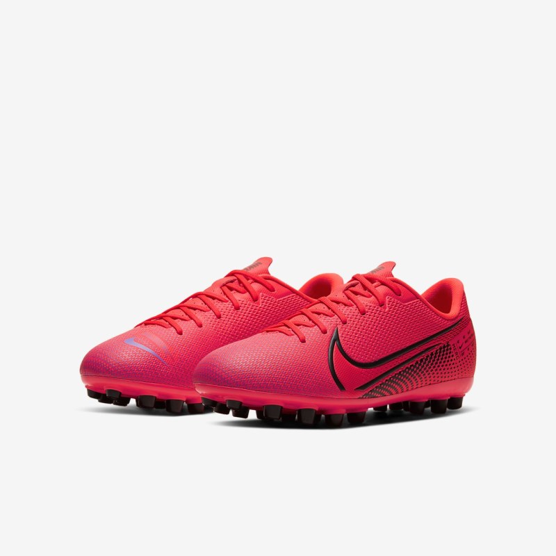 Nike Jr. マーキュリアル Vapor 13 Academy AG キッズ サッカーシューズ 赤 | AZ9689-199