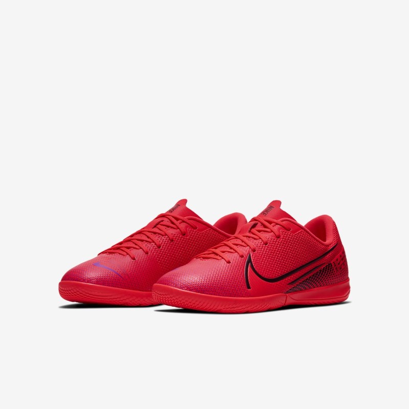 Nike Jr. マーキュリアル Vapor 13 Academy IC キッズ サッカーシューズ 赤 | XH8995-745