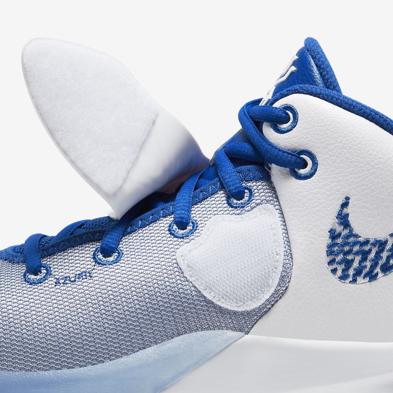 Nike Kyrie Flytrap 3 レディース バスケットシューズ 白 | IC9772-198