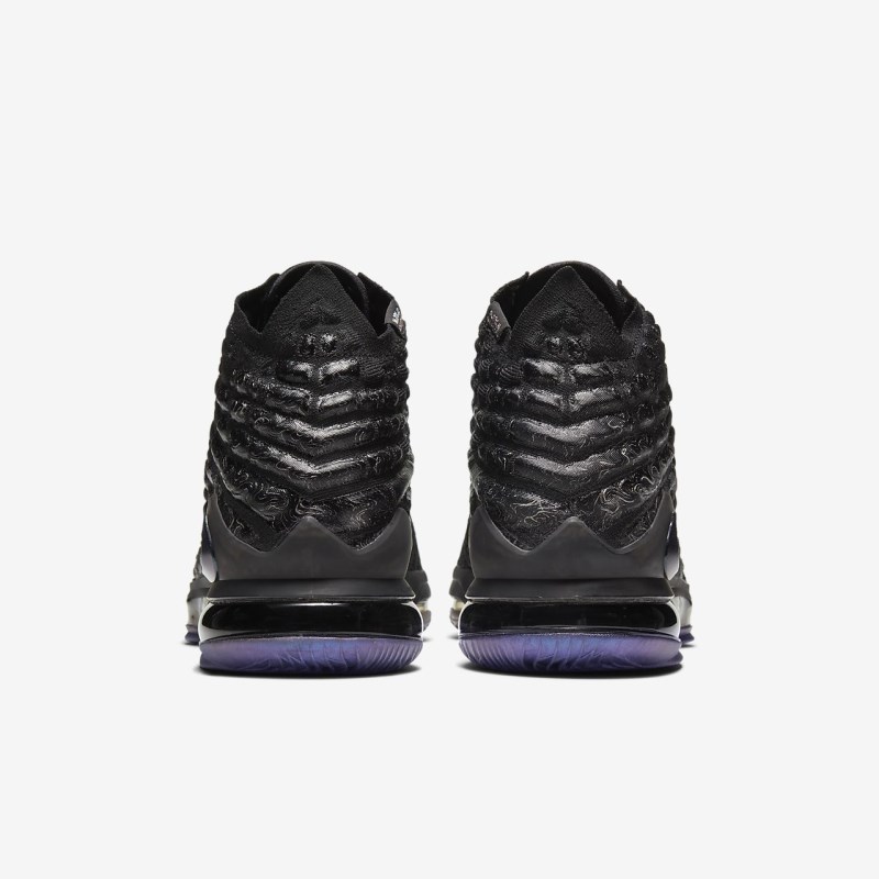 Nike LeBron 17 レディース バスケットシューズ 黒 | SS0678-022