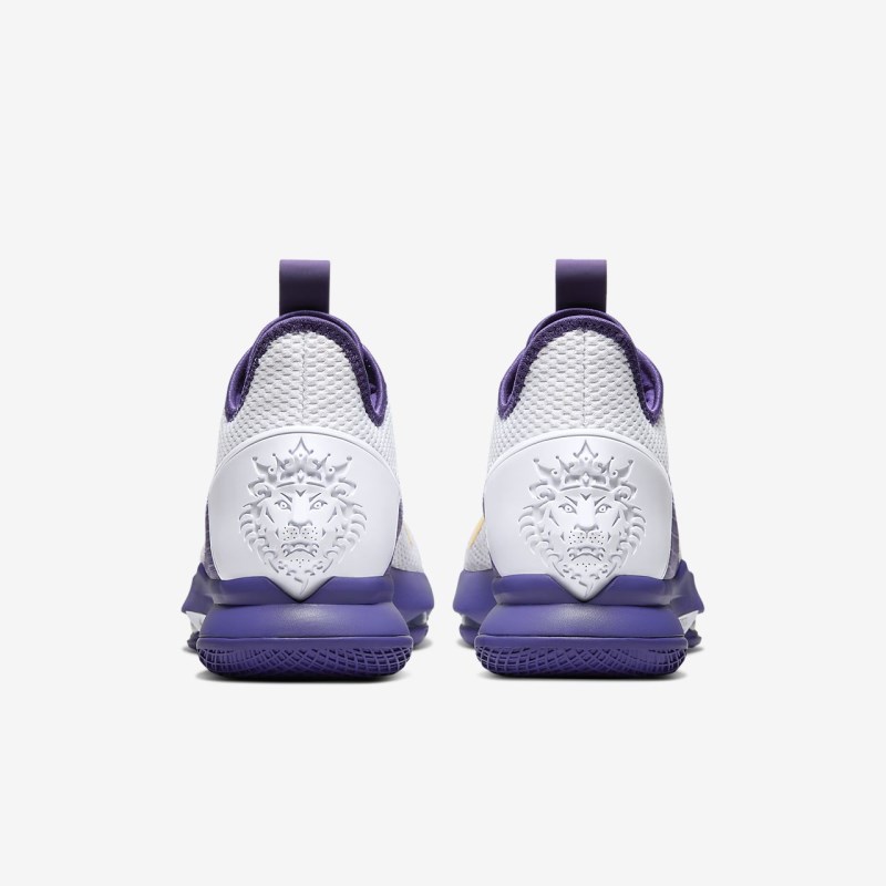 Nike LeBron Witness 4 メンズ バスケットシューズ 白 | EE4151-597