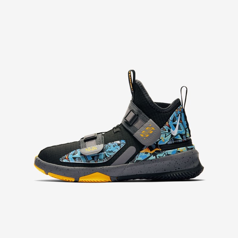 Nike LeBron ソルジャー 13 FlyEase キッズ バスケットシューズ 黒 | BH6674-913
