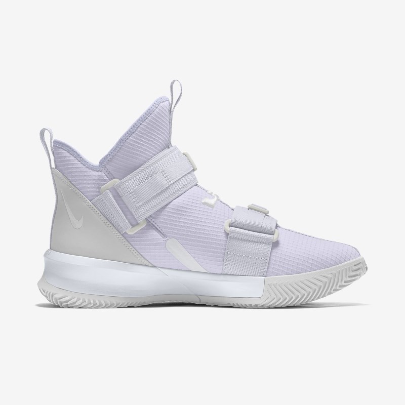 Nike LeBron ソルジャー XIII レディース バスケットシューズ 白 | AS0072-657