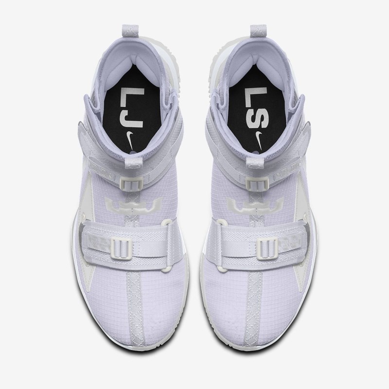 Nike LeBron ソルジャー XIII レディース バスケットシューズ 白 | AS0072-657