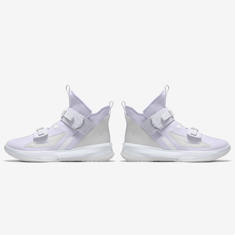 Nike LeBron ソルジャー XIII レディース バスケットシューズ 白 | AS0072-657