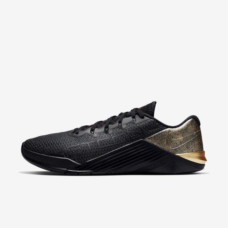 Nike Metcon 5 Black x Gold レディース トレーニングシューズ 黒 | OY2857-058