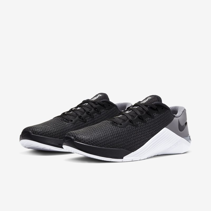 Nike Metcon 5 メンズ トレーニングシューズ 黒 | CF1336-323