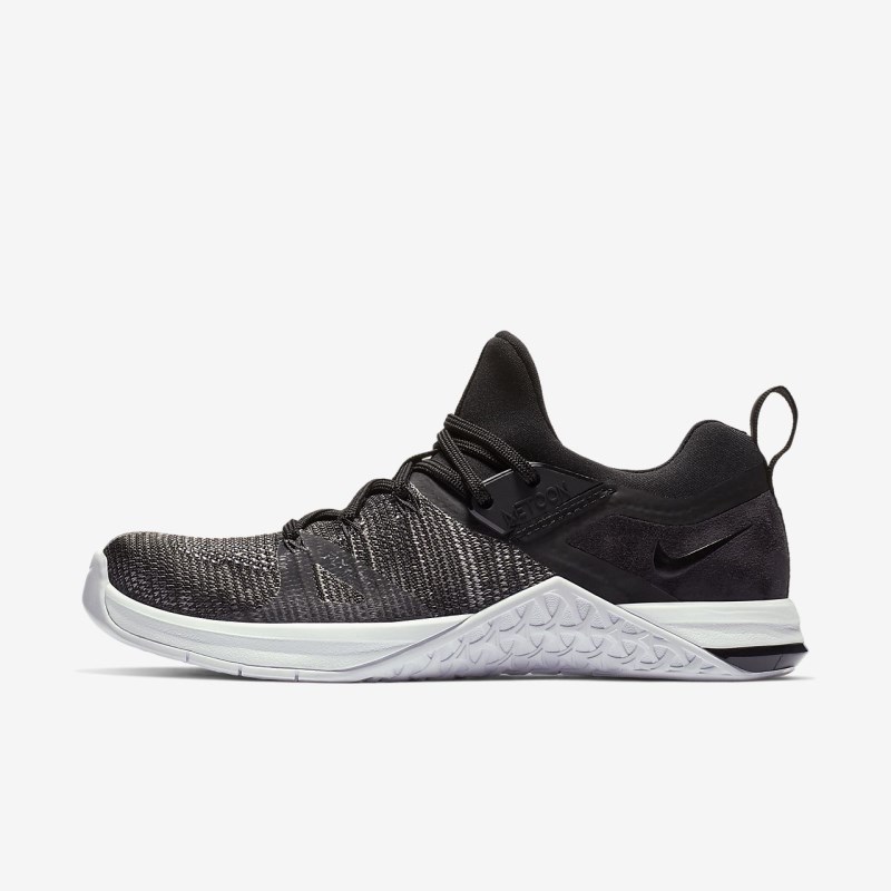 Nike Metcon フライニット 3 レディース トレーニングシューズ 黒 | DT8707-235