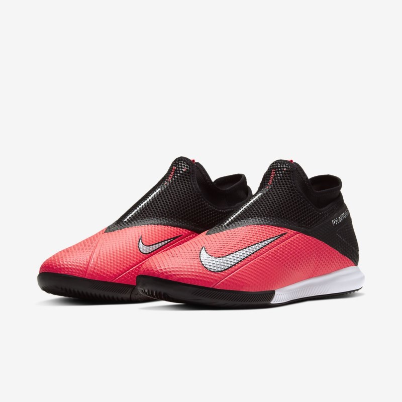 Nike Phantom Vision 2 Academy Dynamic フィット IC レディース サッカーシューズ 赤 | GF5632-020