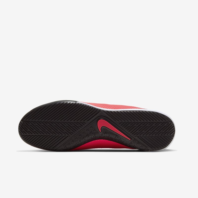 Nike Phantom Vision 2 Academy Dynamic フィット IC レディース サッカーシューズ 赤 | GF5632-020