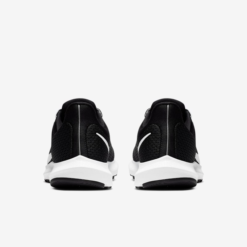 Nike Quest 2 レディース ランニングシューズ 黒 | XR7167-294