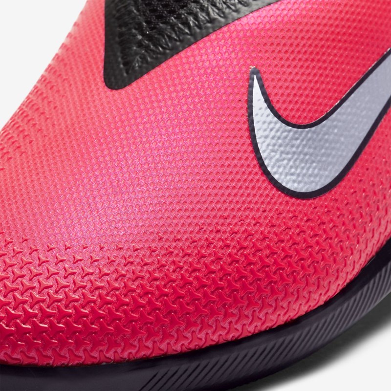 Nike React Phantom Vision 2 Pro Dynamic フィット IC メンズ サッカーシューズ 赤 | YN9601-541