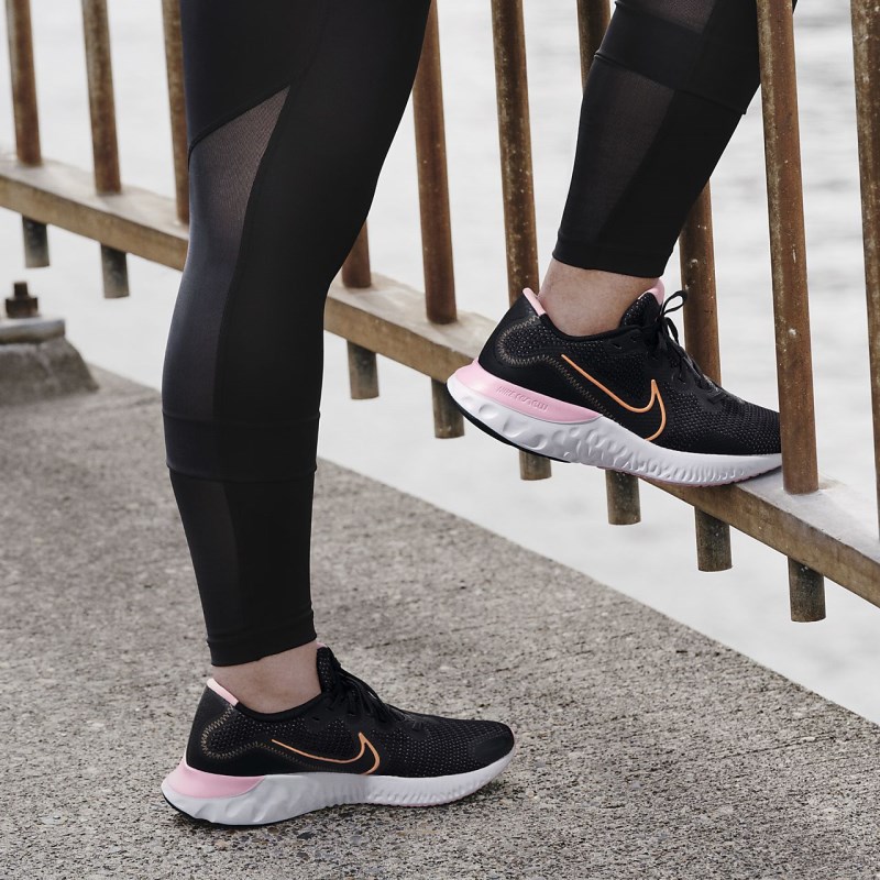 Nike Renew ラン レディース ランニングシューズ 黒 | ET6783-461