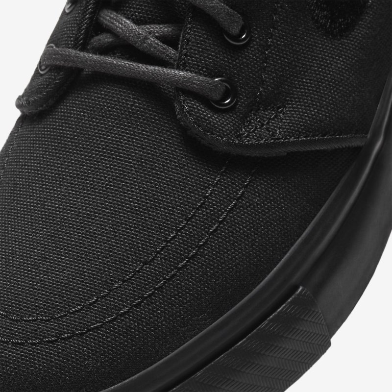 Nike SB Stefan Janoski キッズ スケシュー 黒 | GG6679-270