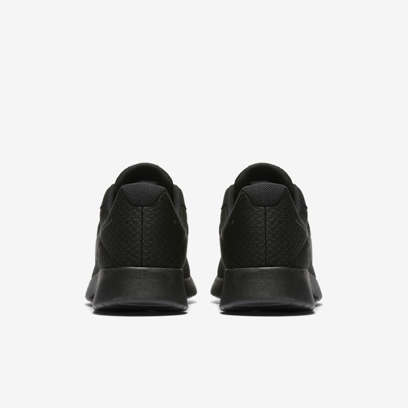 Nike Tanjun メンズ スニーカー 黒 | YD9283-916
