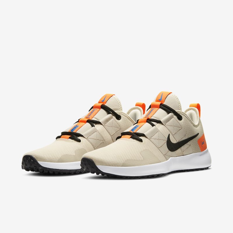 Nike Varsity Compete TR 2 メンズ ウォーキングシューズ 白 | LC5962-067