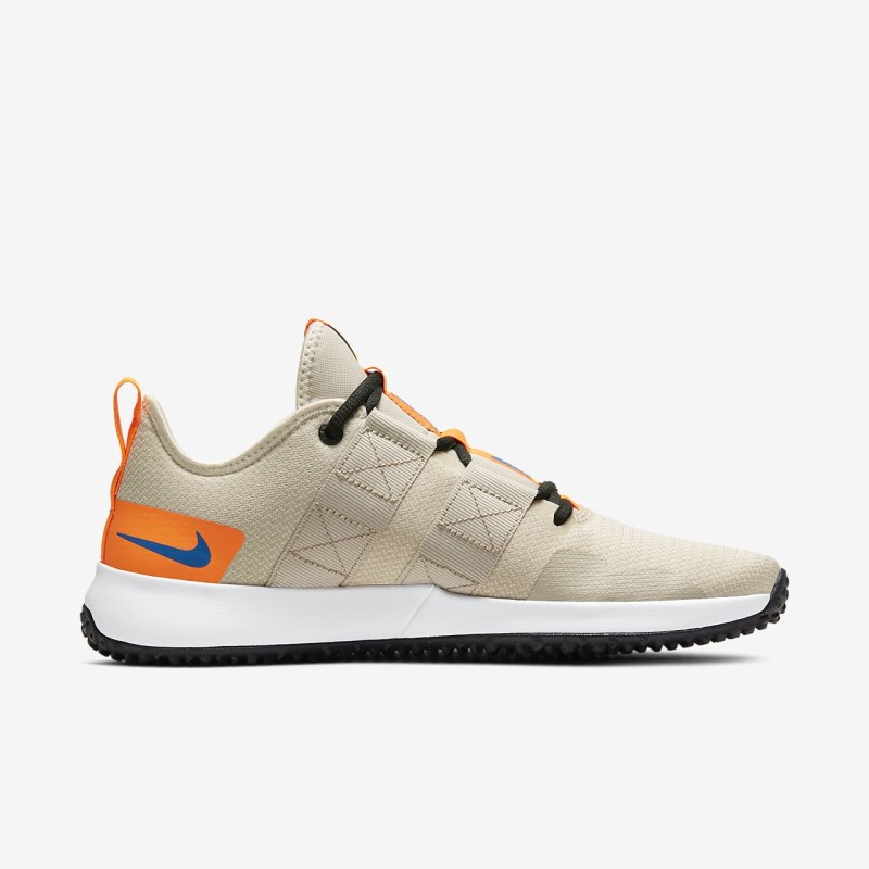 Nike Varsity Compete TR 2 メンズ ウォーキングシューズ 白 | LC5962-067