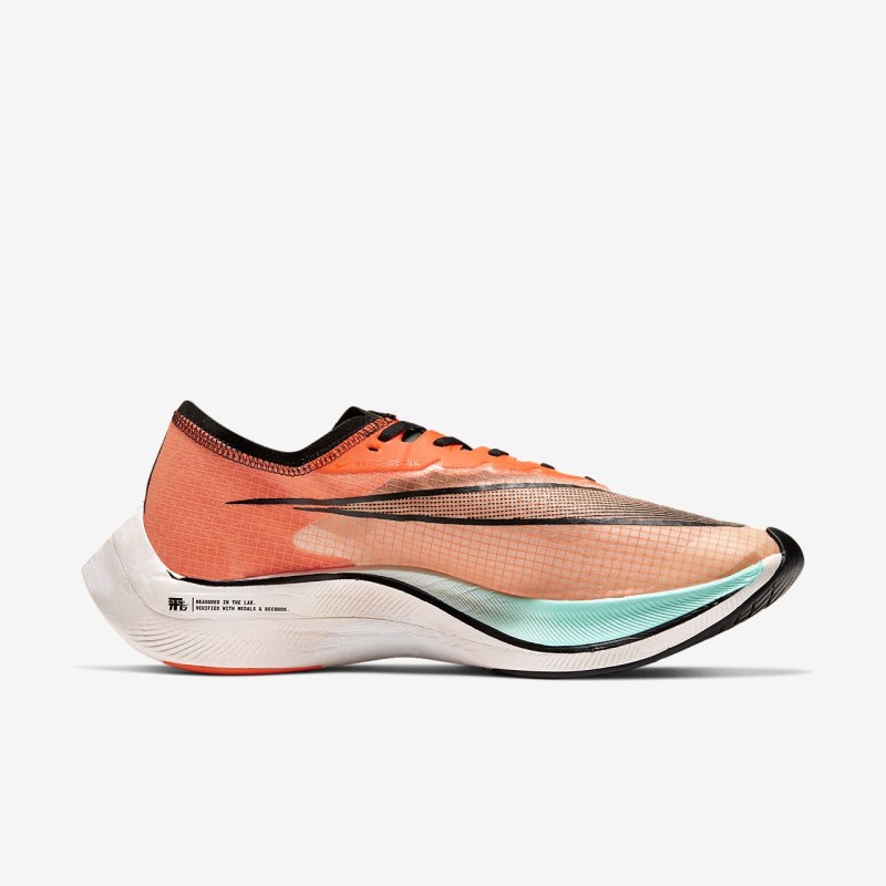 Nike ZoomX Vaporfly NEXT% メンズ ランニングシューズ 黒 | HC9689-323