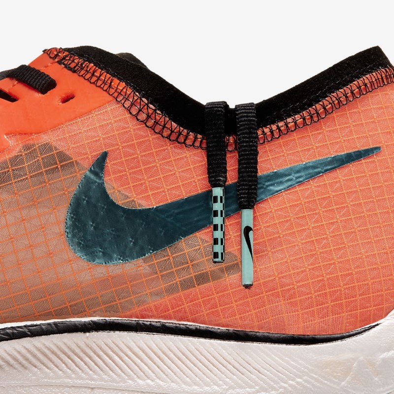 Nike ZoomX Vaporfly NEXT% メンズ ランニングシューズ 黒 | HC9689-323