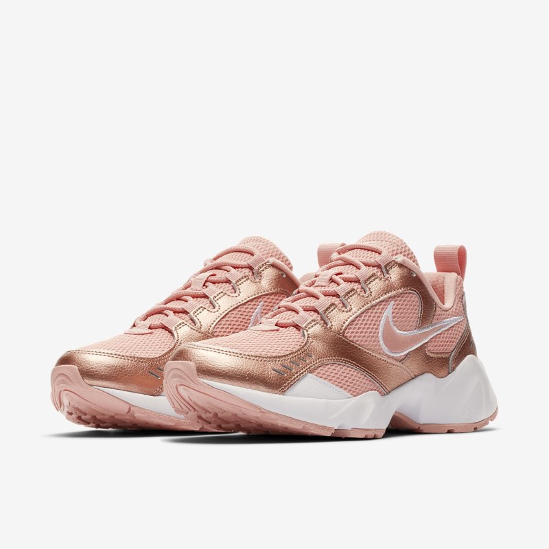 Nike エア Heights レディース スニーカー コーラル 色 | QL6221-717