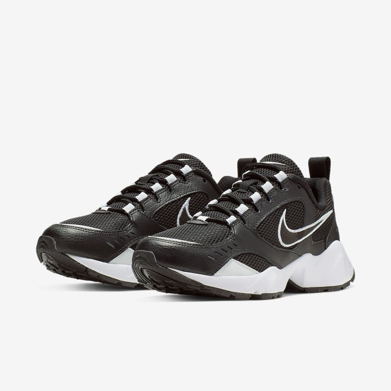 Nike エア Heights レディース スニーカー 黒 | YQ0209-370