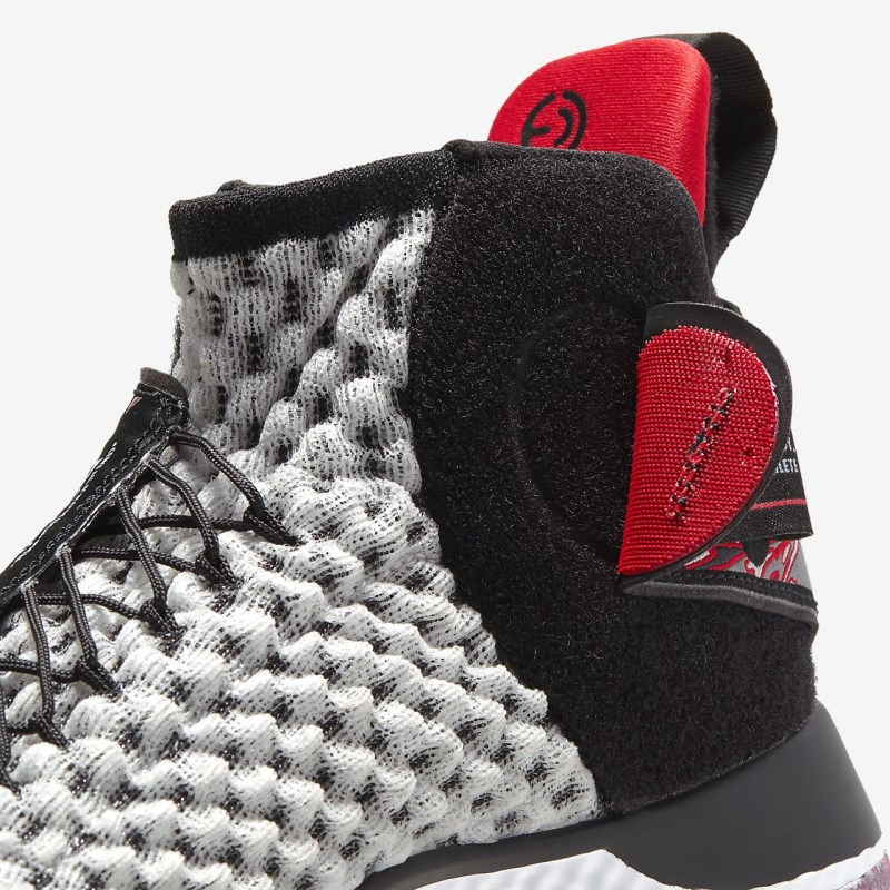 Nike エア ズーム UNVRS FlyEase レディース バスケットシューズ 白 | JS5518-338