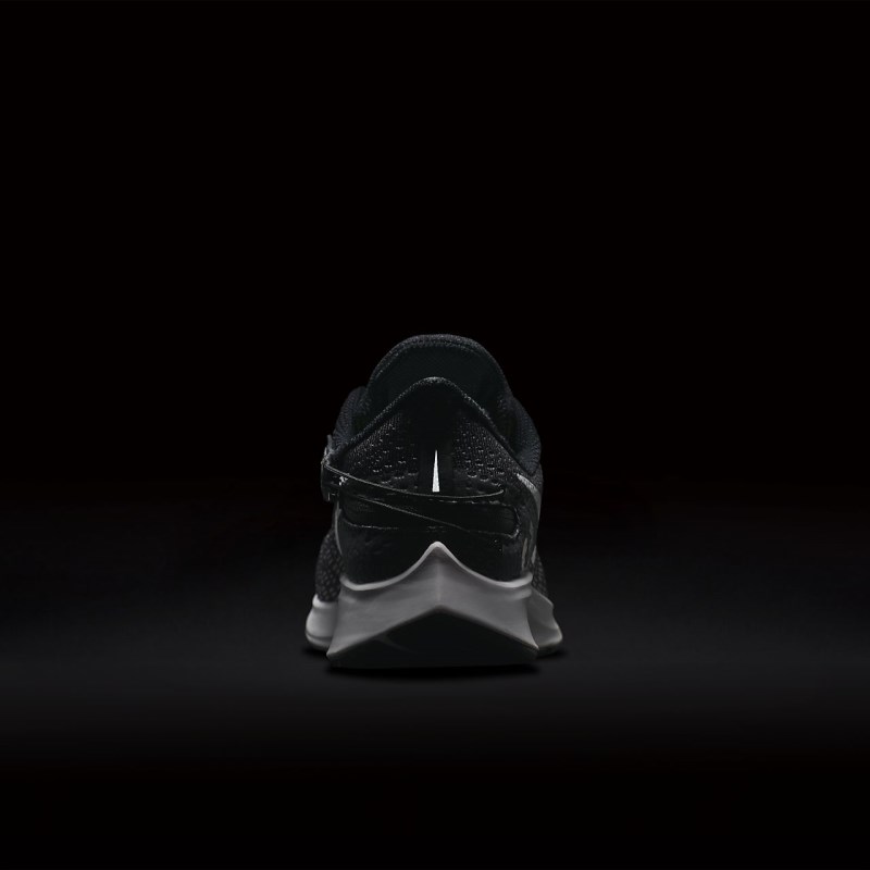 Nike エア ズーム ペガサス 35 FlyEase (ワイド) レディース ランニングシューズ 黒 | QT4133-194