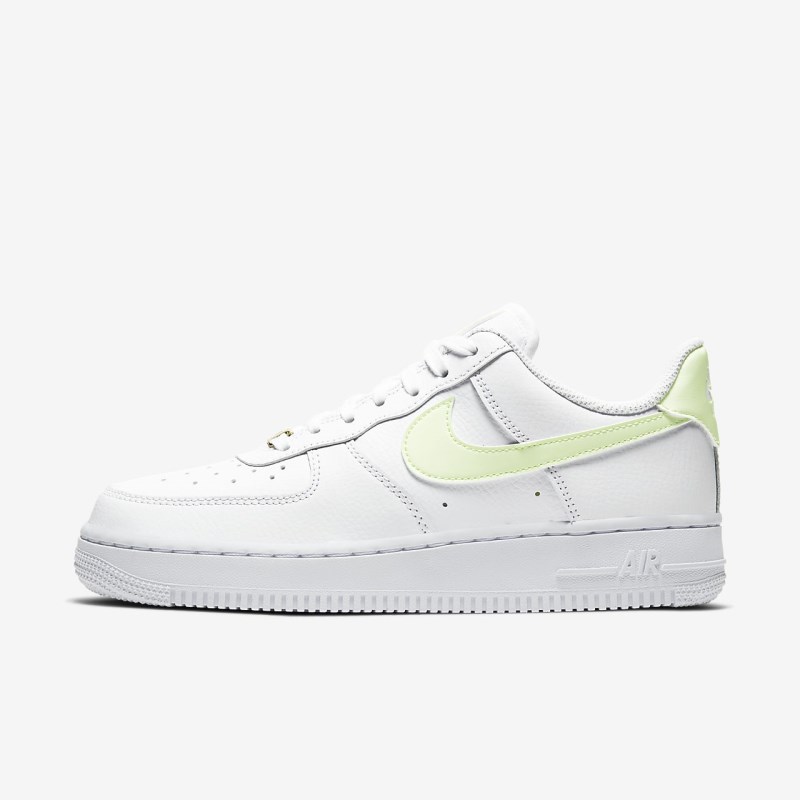 Nike エア フォース 1 \'07 レディース スニーカー 白 | ZG7113-488
