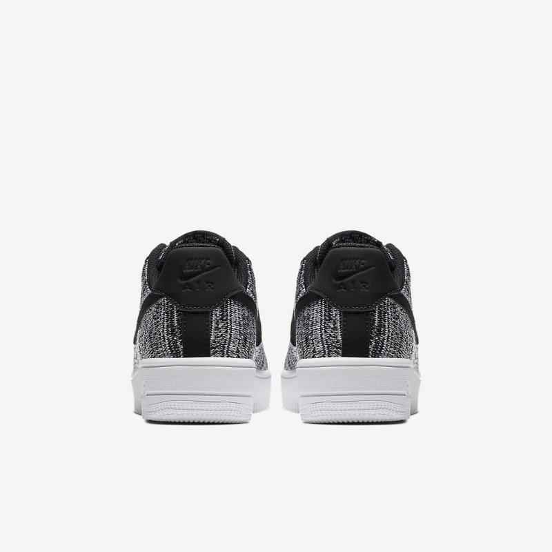Nike エア フォース 1 フライニット 2.0 キッズ スニーカー 黒 | CE7827-185