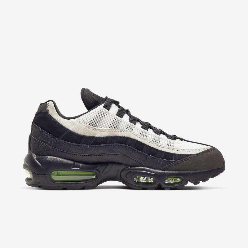 Nike エア マックス 95 Essential メンズ スニーカー 黒 | OR6875-646