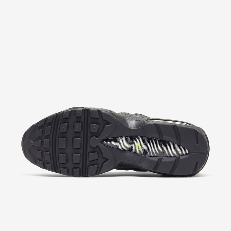 Nike エア マックス 95 Essential メンズ スニーカー 黒 | OR6875-646