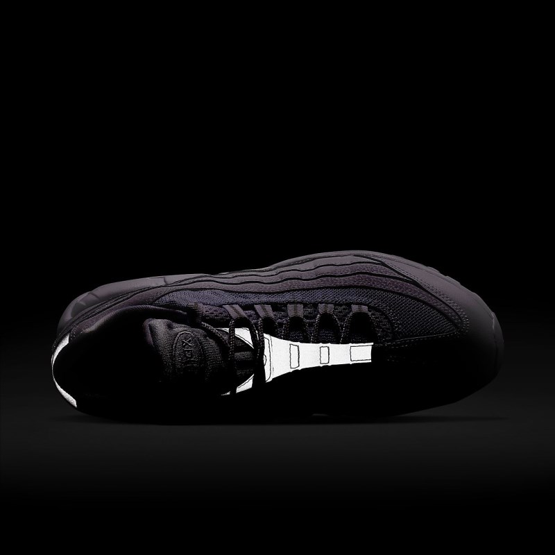 Nike エア マックス 95 Essential レディース スニーカー 白 | IZ2429-703
