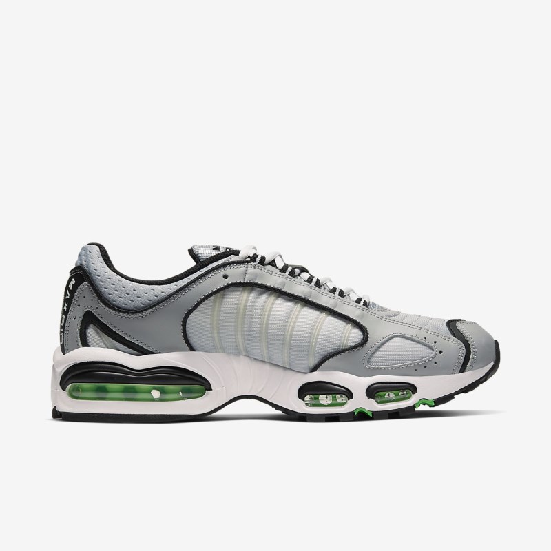Nike エア マックス Tailwind IV メンズ スニーカー グレー | HE6072-579