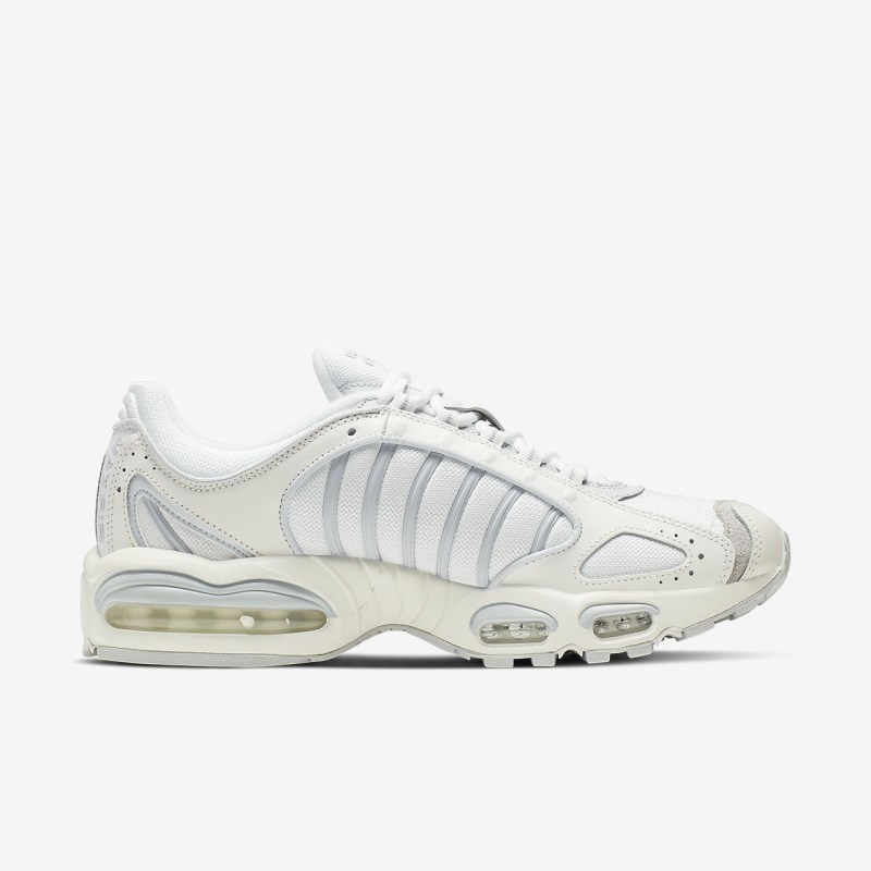 Nike エア マックス Tailwind IV メンズ スニーカー 白 | VN2434-275