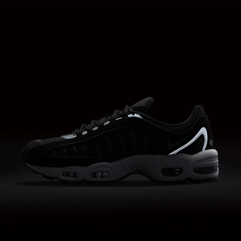 Nike エア マックス Tailwind IV メンズ スニーカー 黒 | XN9848-700