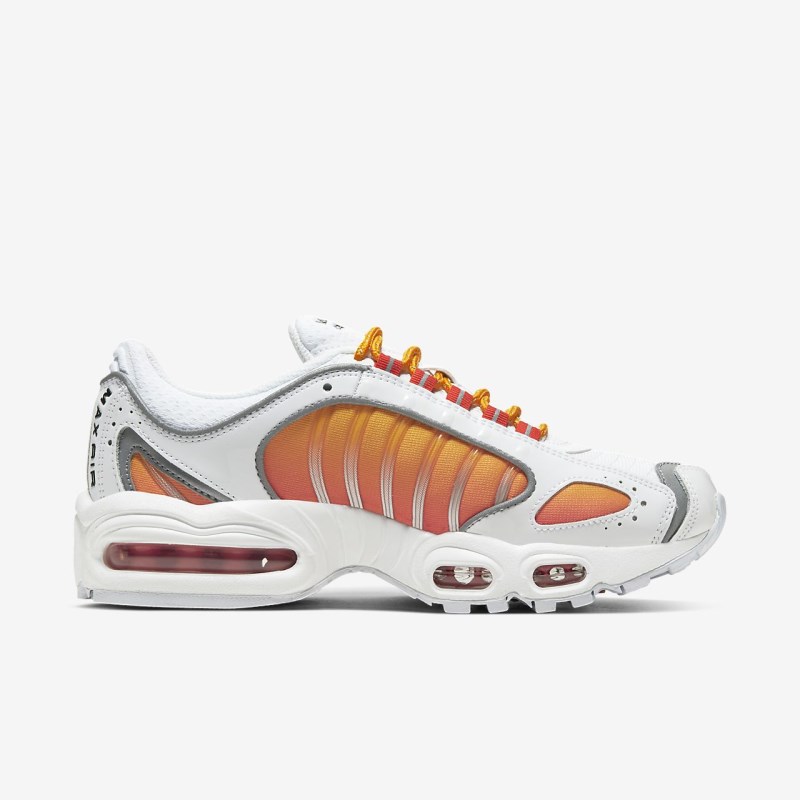 Nike エア マックス Tailwind IV レディース スニーカー 白 | NT9234-589