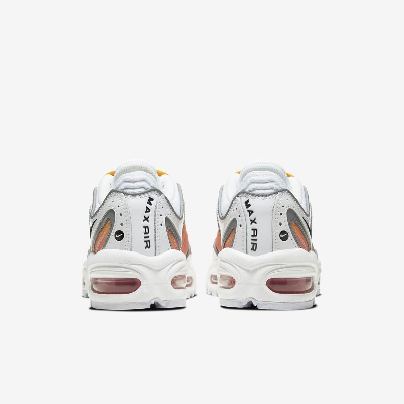 Nike エア マックス Tailwind IV レディース スニーカー 白 | NT9234-589