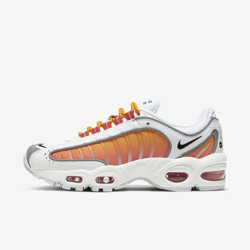 Nike エア マックス Tailwind IV レディース スニーカー 白 | NT9234-589