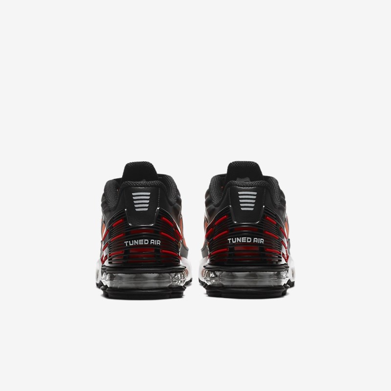 Nike エア マックス プラス 3 キッズ スニーカー 黒 | EQ2481-463