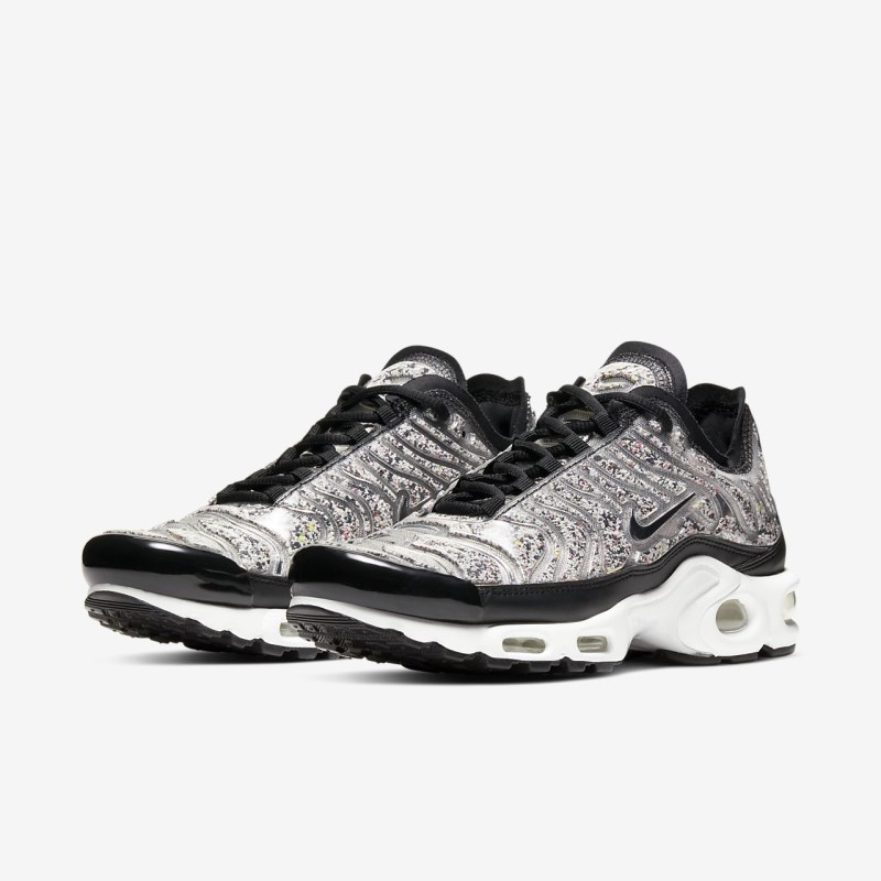 Nike エア マックス プラス LX レディース スニーカー 黒 | RZ0632-053