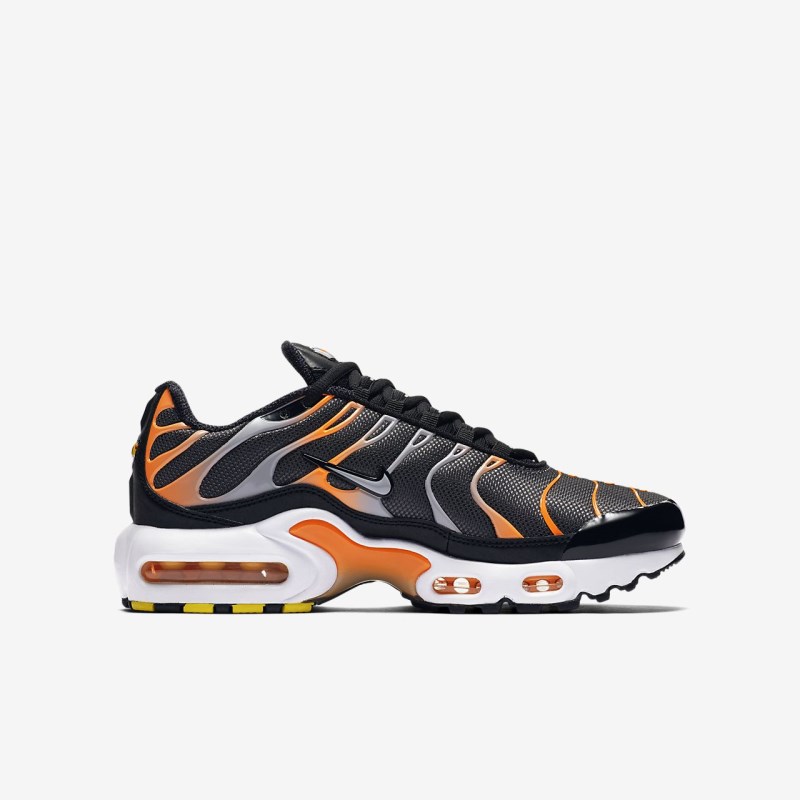 Nike エア マックス プラス キッズ スニーカー 暗グレー | OI0481-503