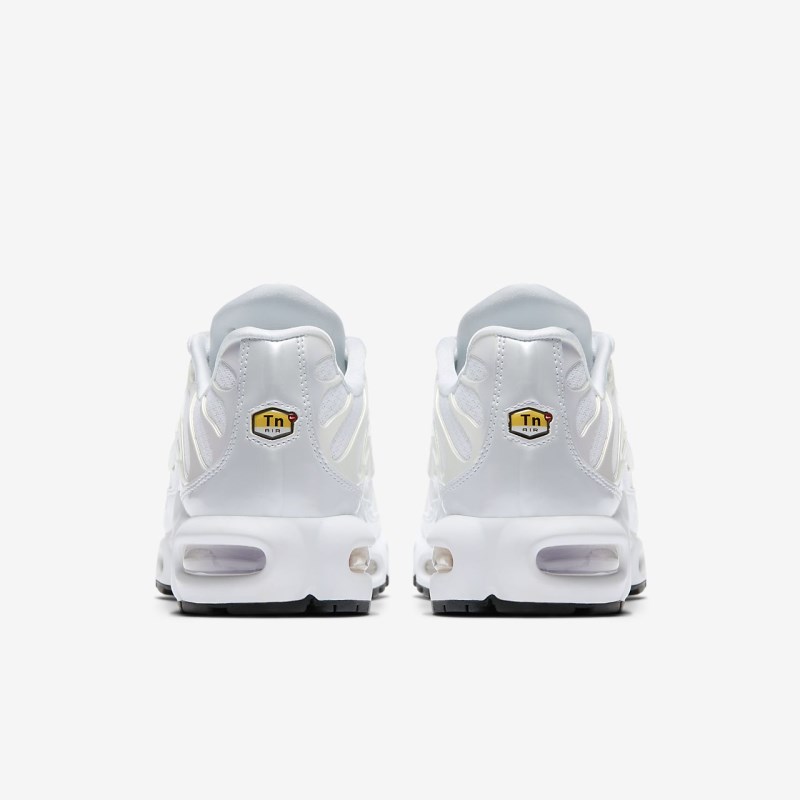 Nike エア マックス プラス プレミアム レディース スニーカー 白 | VZ1748-890