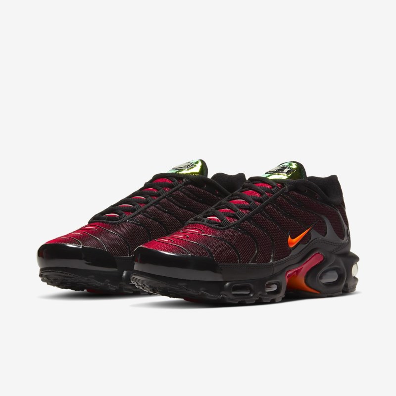 Nike エア マックス プラス メンズ スニーカー 黒 | IV9821-066